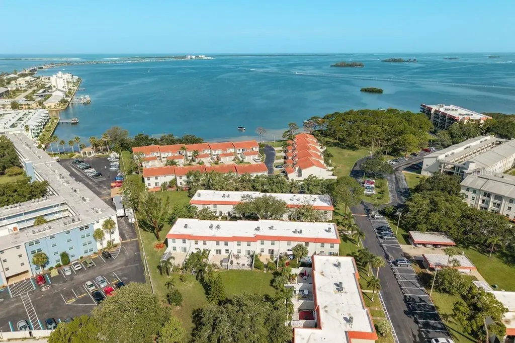 2700 Bayshore Boulevard Dunedin FL 34698