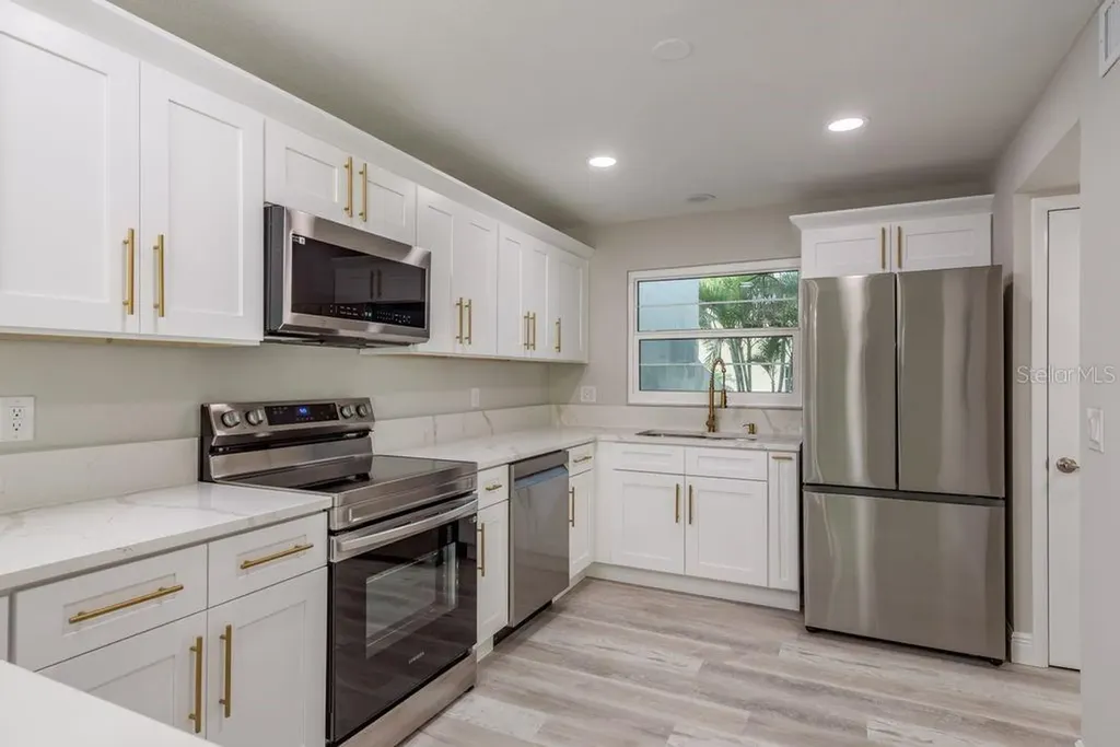 2700 Bayshore Boulevard Dunedin FL 34698