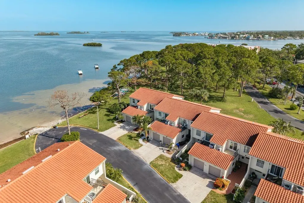 2700 Bayshore Boulevard Dunedin FL 34698