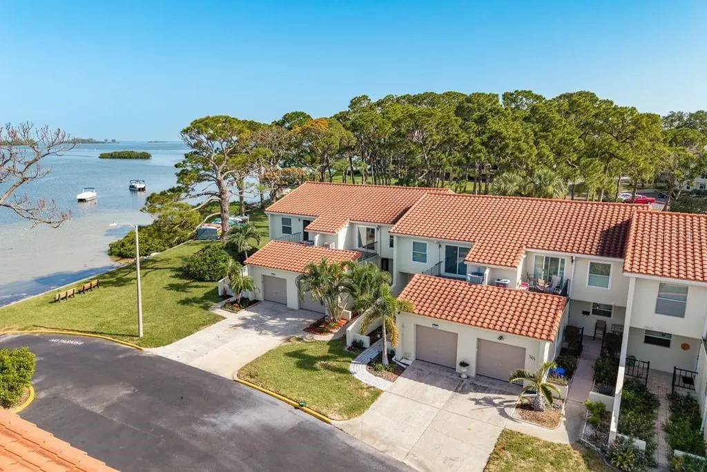 2700 Bayshore Boulevard Dunedin FL 34698