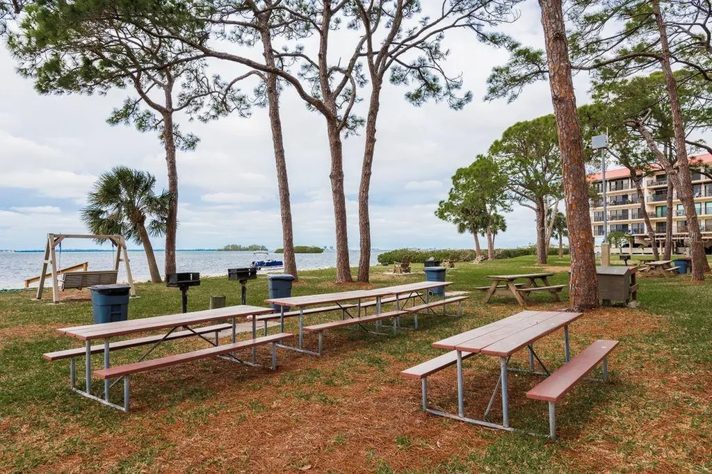 2700 Bayshore Boulevard Dunedin FL 34698