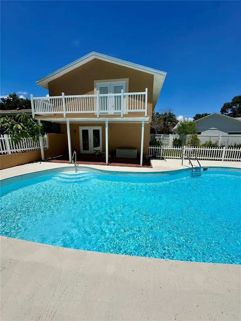 7001 Baywood Court Tampa FL 33615