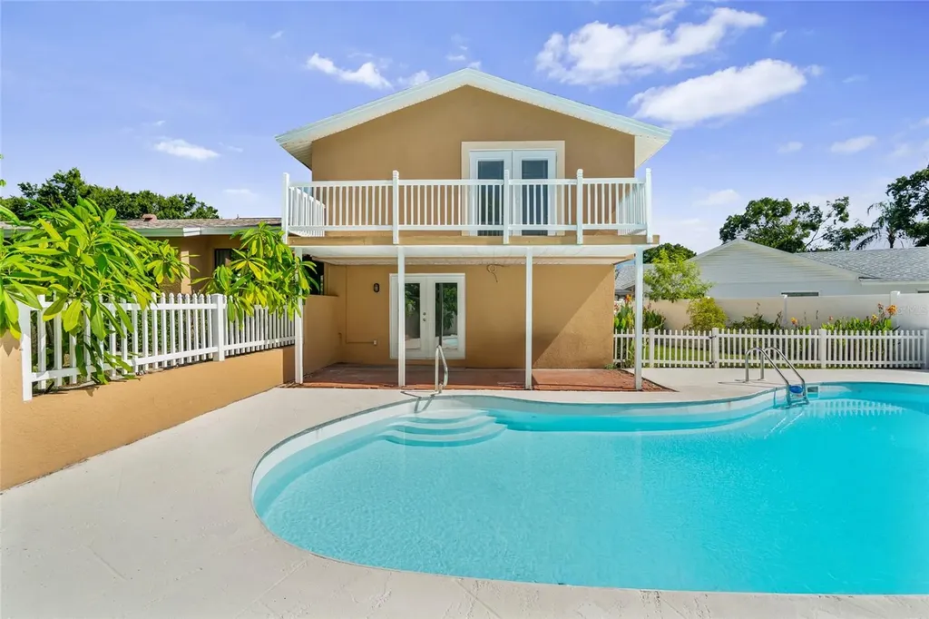 7001 Baywood Court Tampa FL 33615