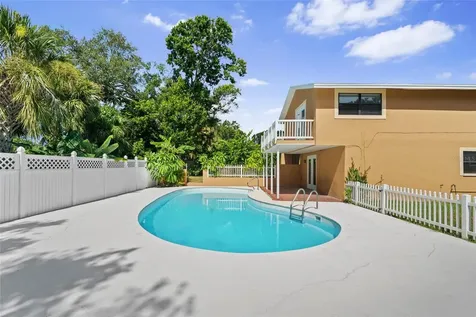 7001 Baywood Court Tampa FL 33615
