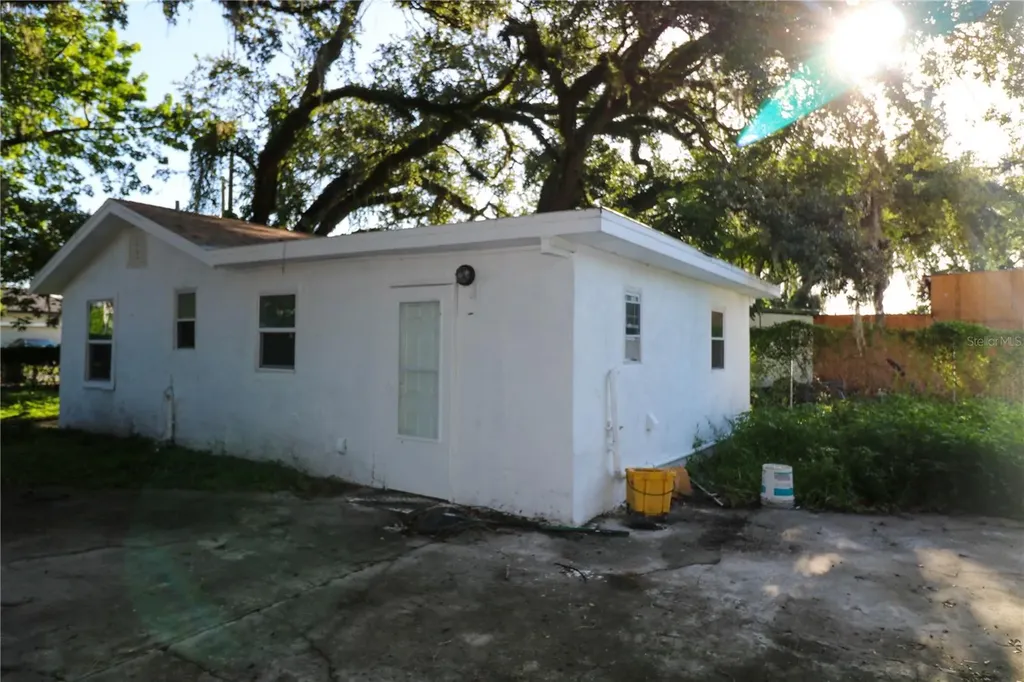 1518 Indiana Street Orlando FL 32805