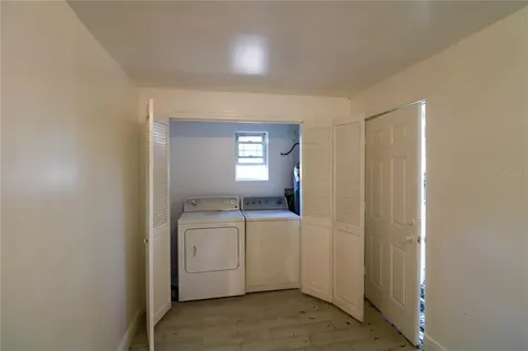 1518 Indiana Street Orlando FL 32805