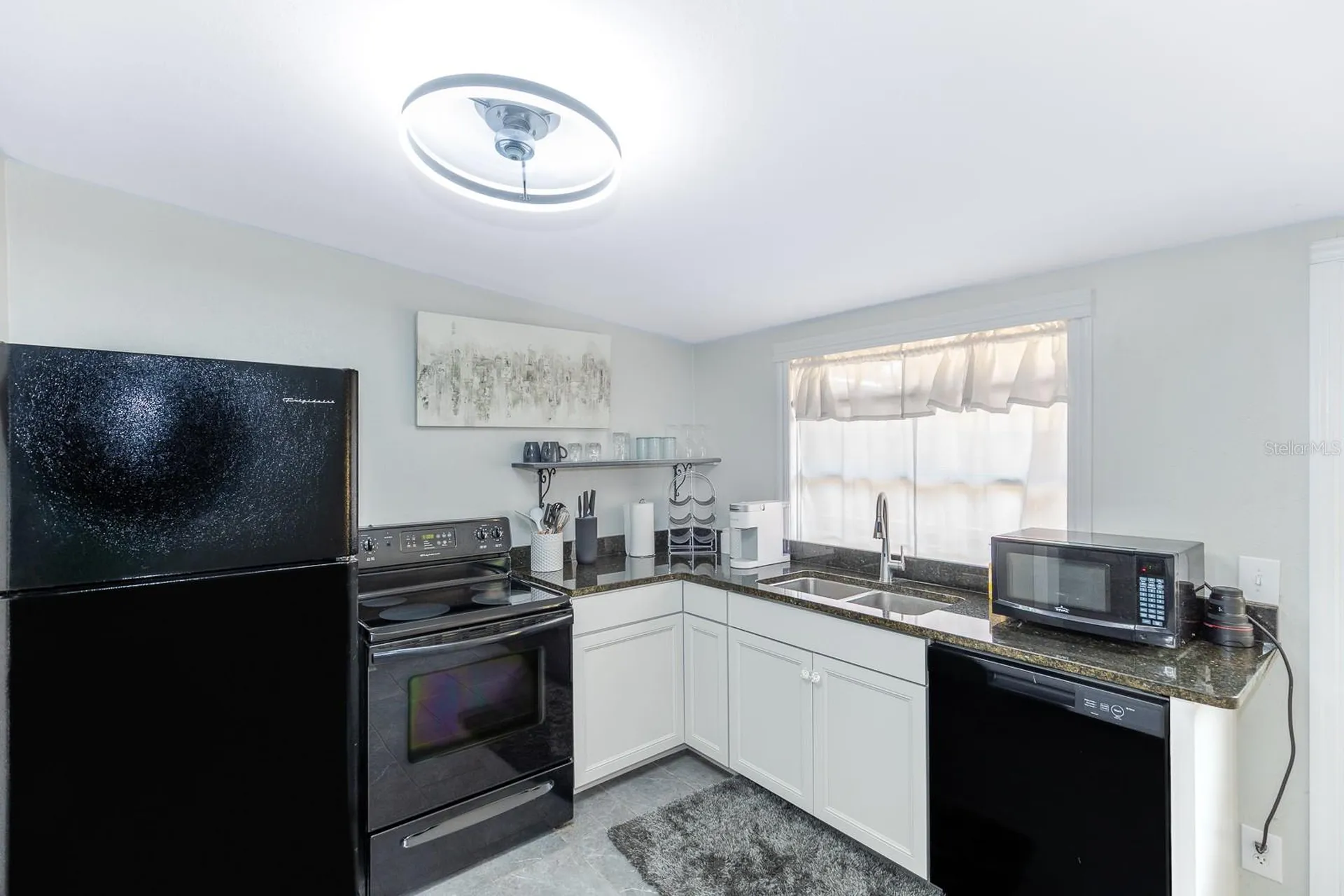 107 S Iona Drive Fruitland Park FL 34731