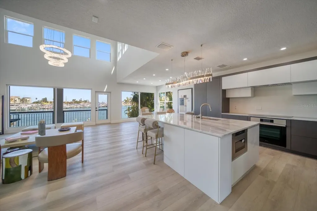 116 Devon Drive Clearwater Beach FL 33767