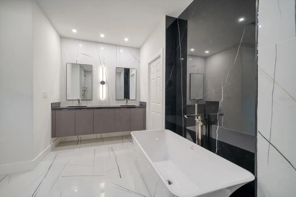 116 Devon Drive Clearwater Beach FL 33767