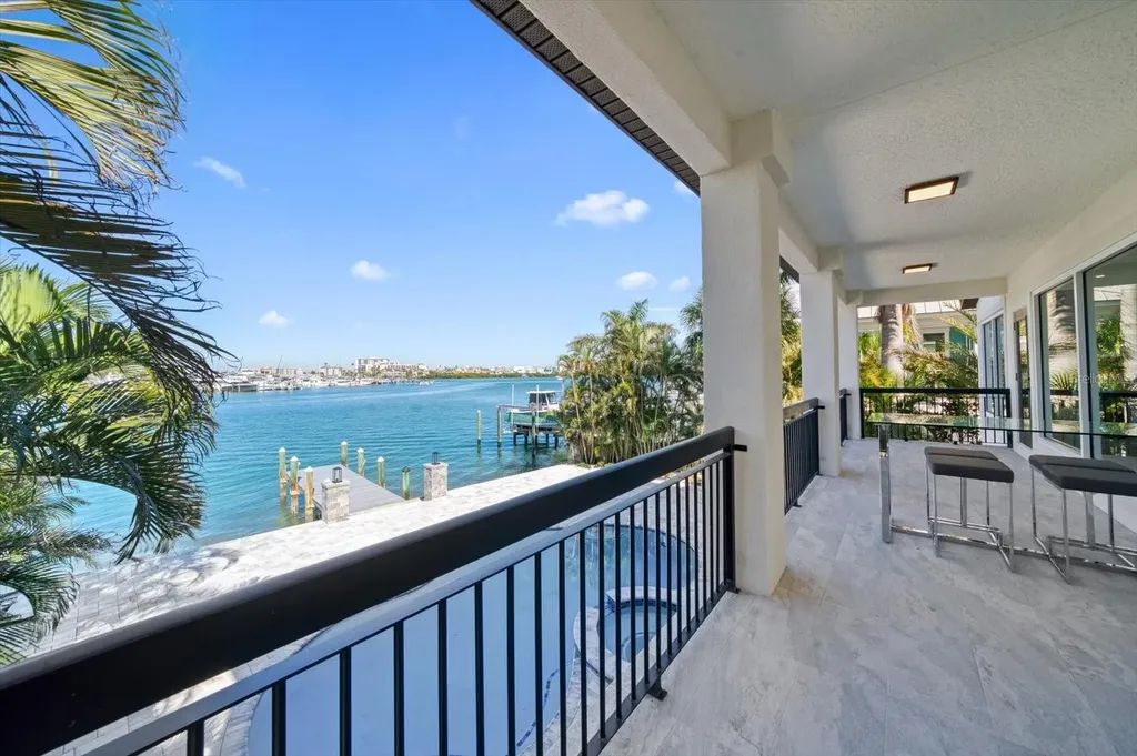 116 Devon Drive Clearwater Beach FL 33767