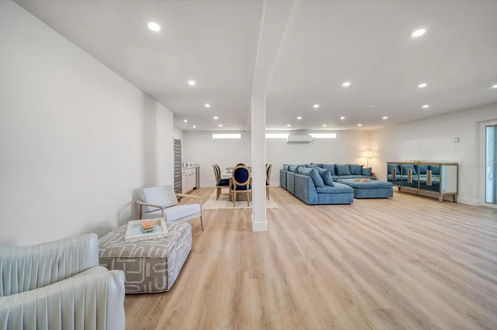 116 Devon Drive Clearwater Beach FL 33767