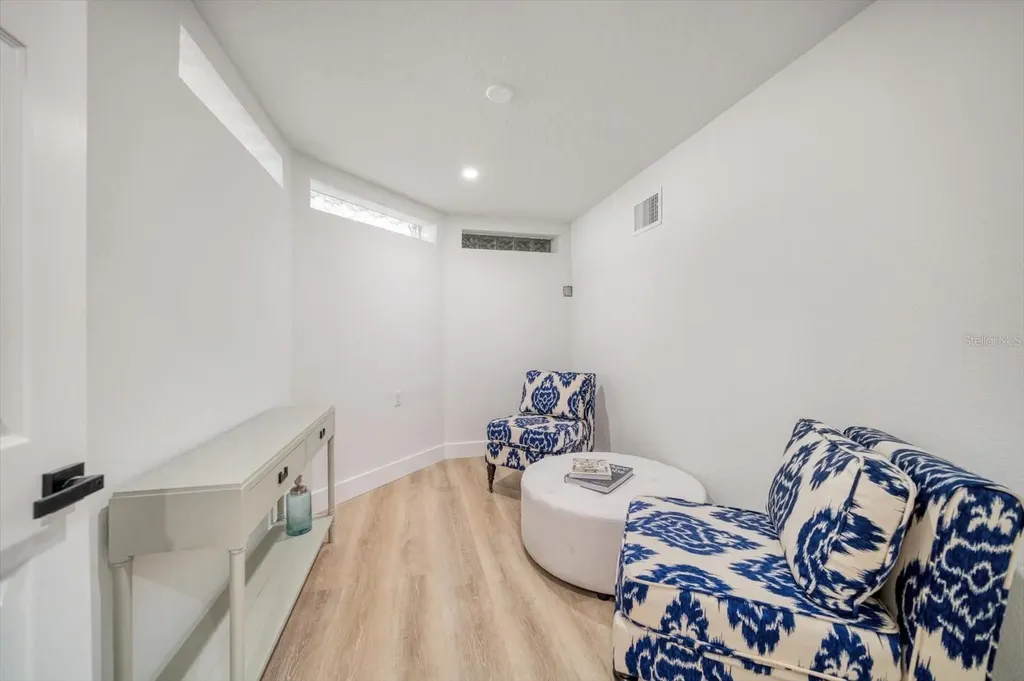 116 Devon Drive Clearwater Beach FL 33767