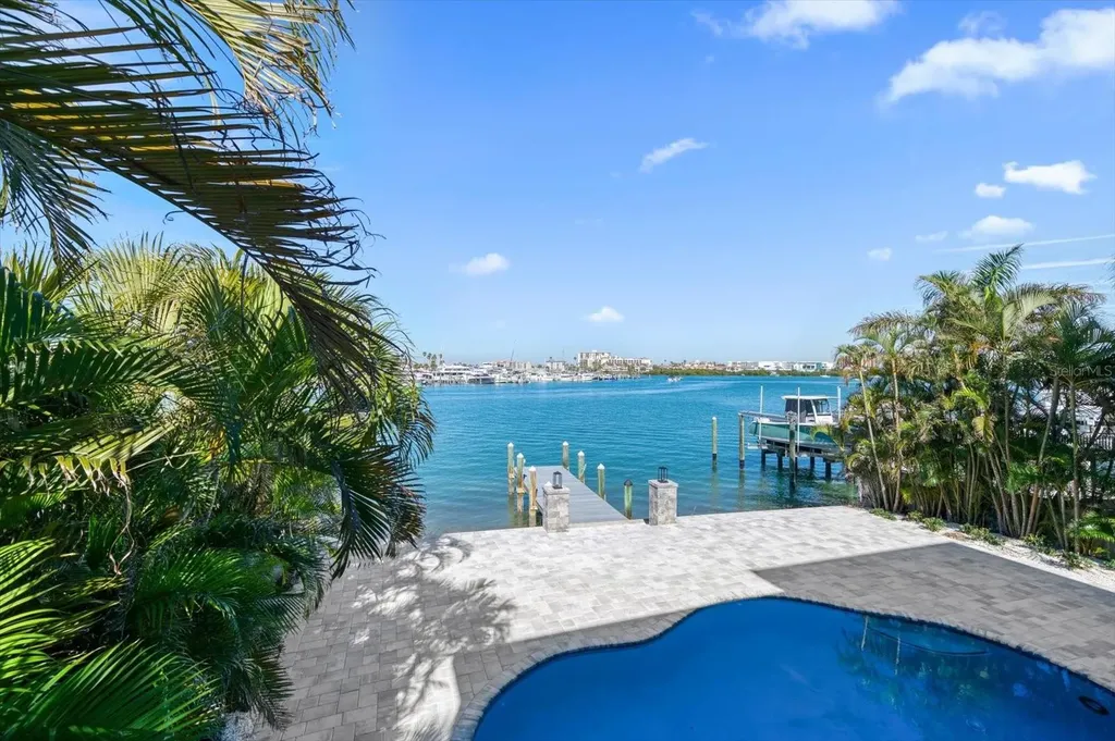 116 Devon Drive Clearwater Beach FL 33767