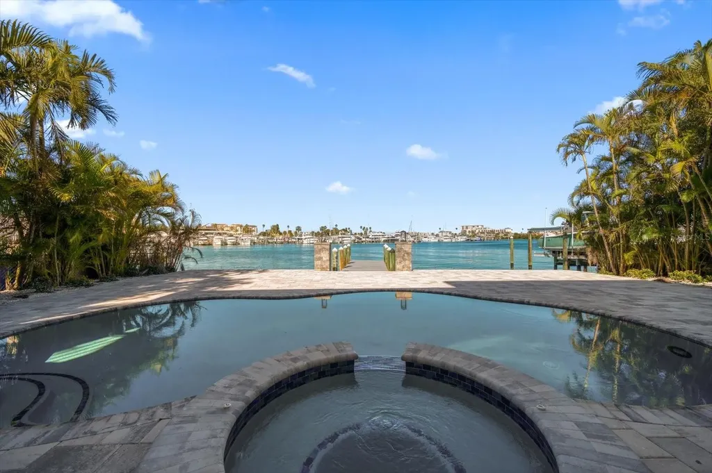 116 Devon Drive Clearwater Beach FL 33767
