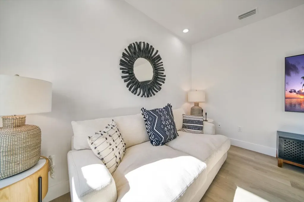 116 Devon Drive Clearwater Beach FL 33767