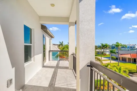 116 Devon Drive Clearwater Beach FL 33767
