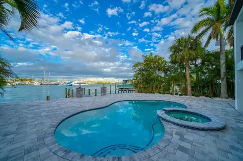 116 Devon Drive Clearwater Beach FL 33767
