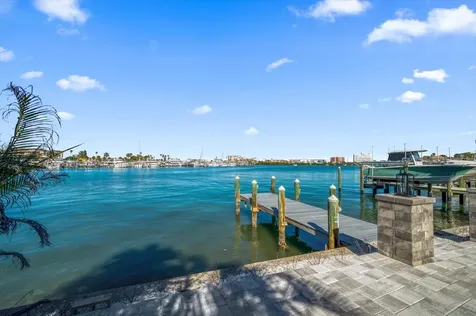 116 Devon Drive Clearwater Beach FL 33767