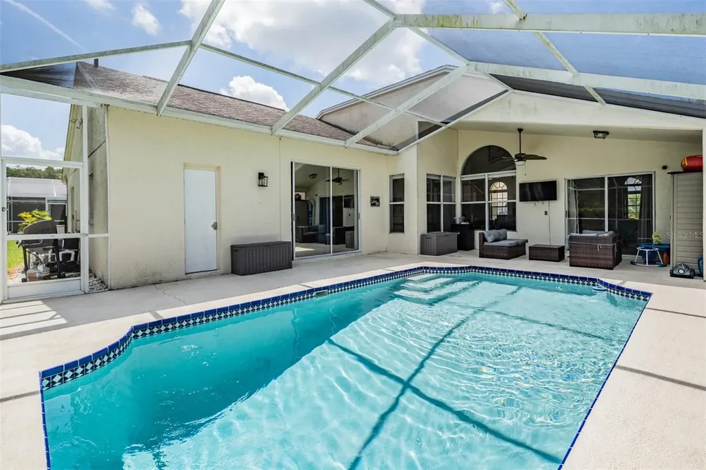 18143 Palm Breeze Drive Tampa FL 33647