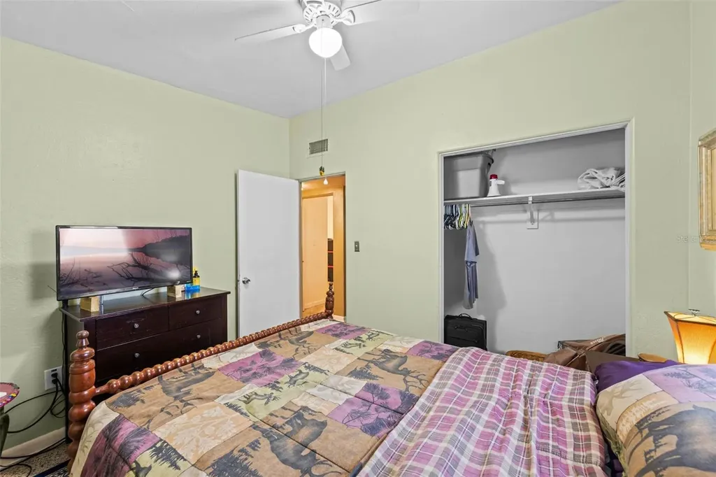 7627 Daetwyler Drive Orlando FL 32812