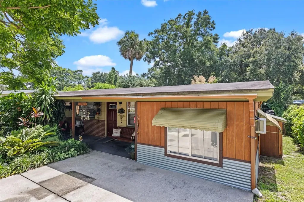 7627 Daetwyler Drive Orlando FL 32812