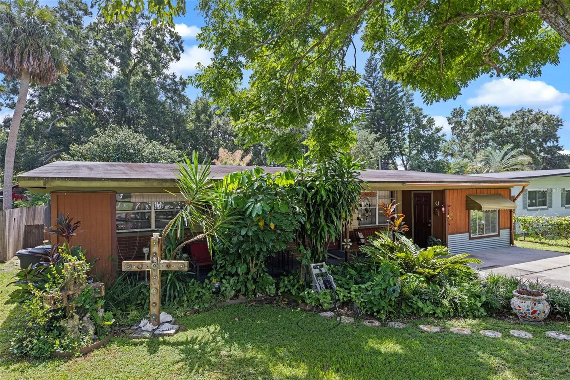 7627 Daetwyler Drive Orlando FL 32812