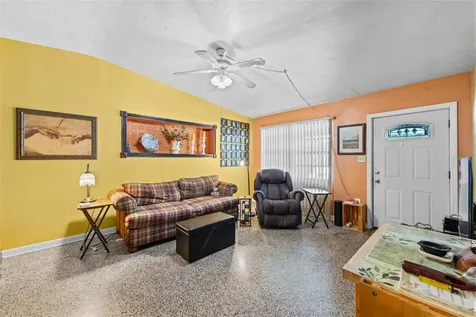 7627 Daetwyler Drive Orlando FL 32812