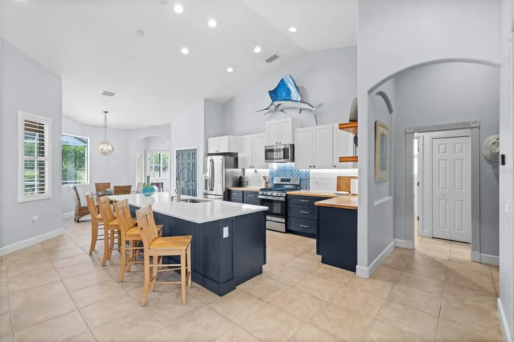 7914 Edmonston Circle Bradenton FL 34201