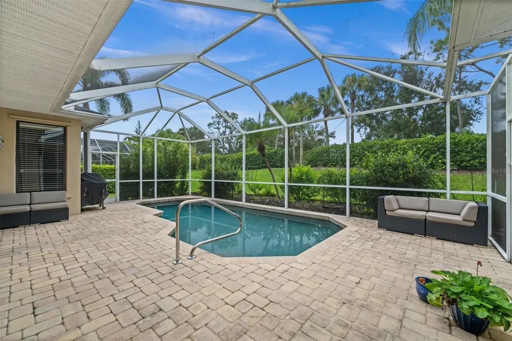 7914 Edmonston Circle Bradenton FL 34201