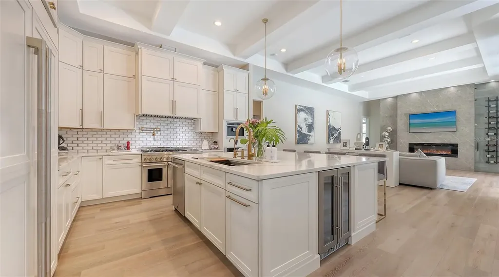 2906 Alex Mckay Place Sarasota FL 34240