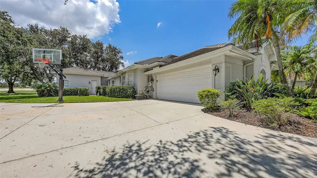 2906 Alex Mckay Place Sarasota FL 34240
