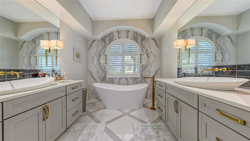2906 Alex Mckay Place Sarasota FL 34240
