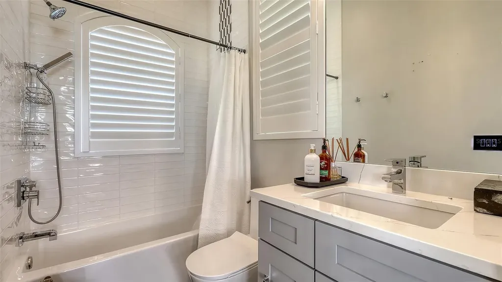 2906 Alex Mckay Place Sarasota FL 34240