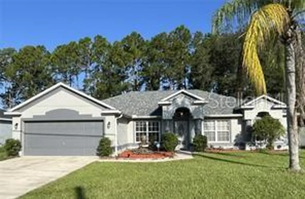 4 Pin Oak Drive Palm Coast FL 32164