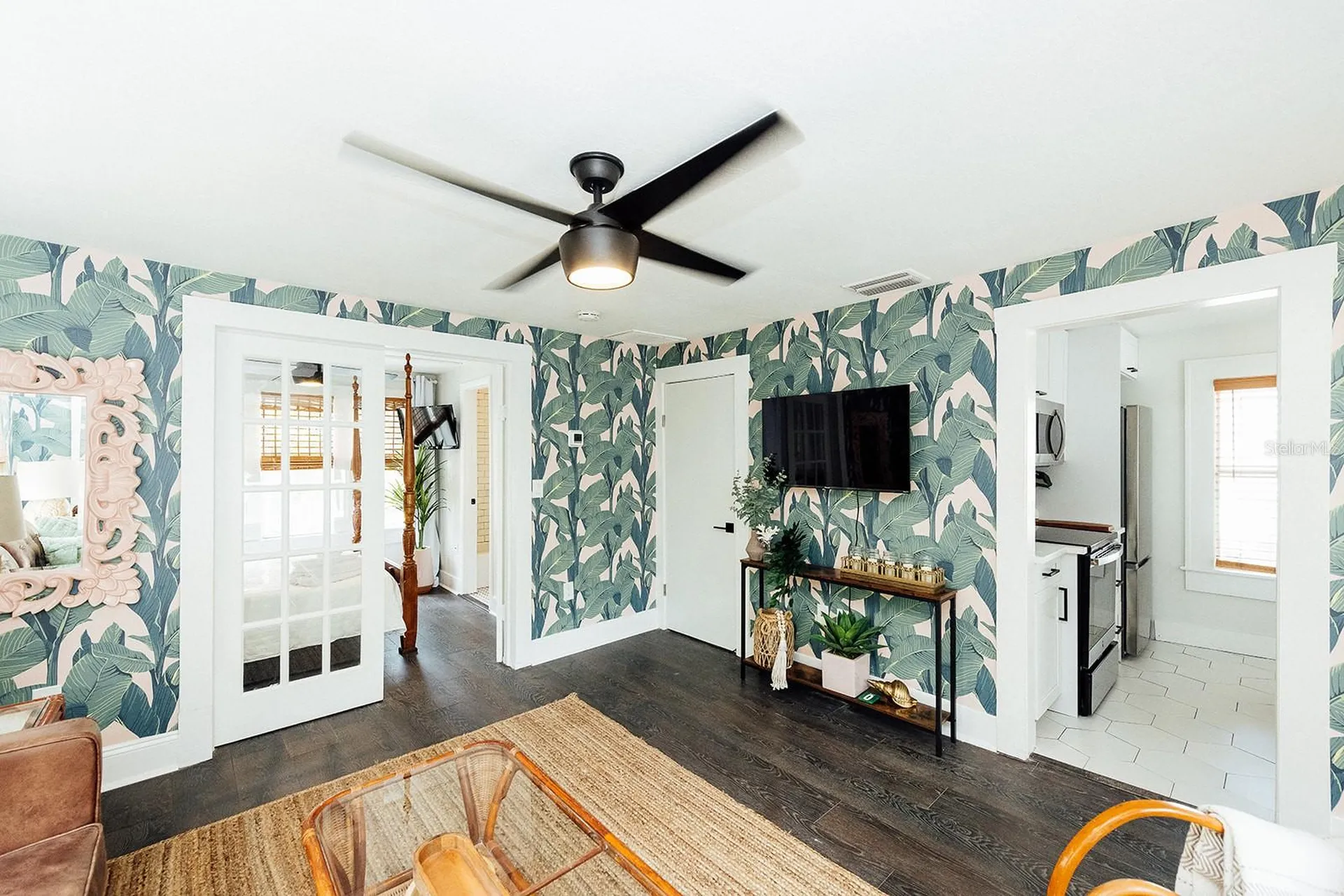 809 10th Avenue N St Petersburg FL 33701