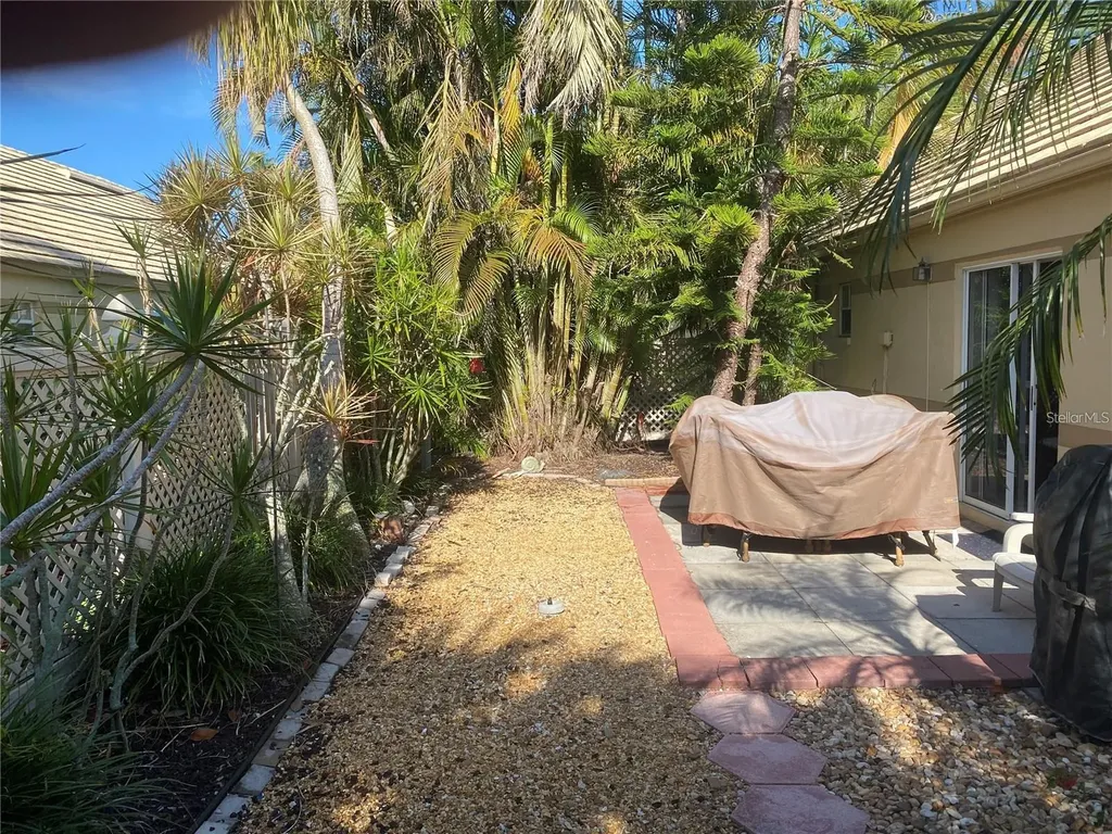 5712 34th Court W Bradenton FL 34210