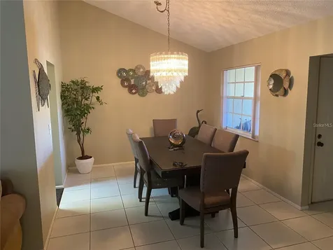 5712 34th Court W Bradenton FL 34210