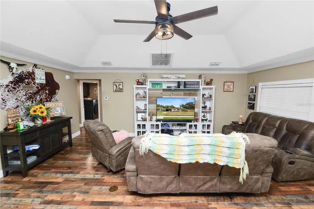 2719 Woodstock Avenue Eaton Park FL 33840