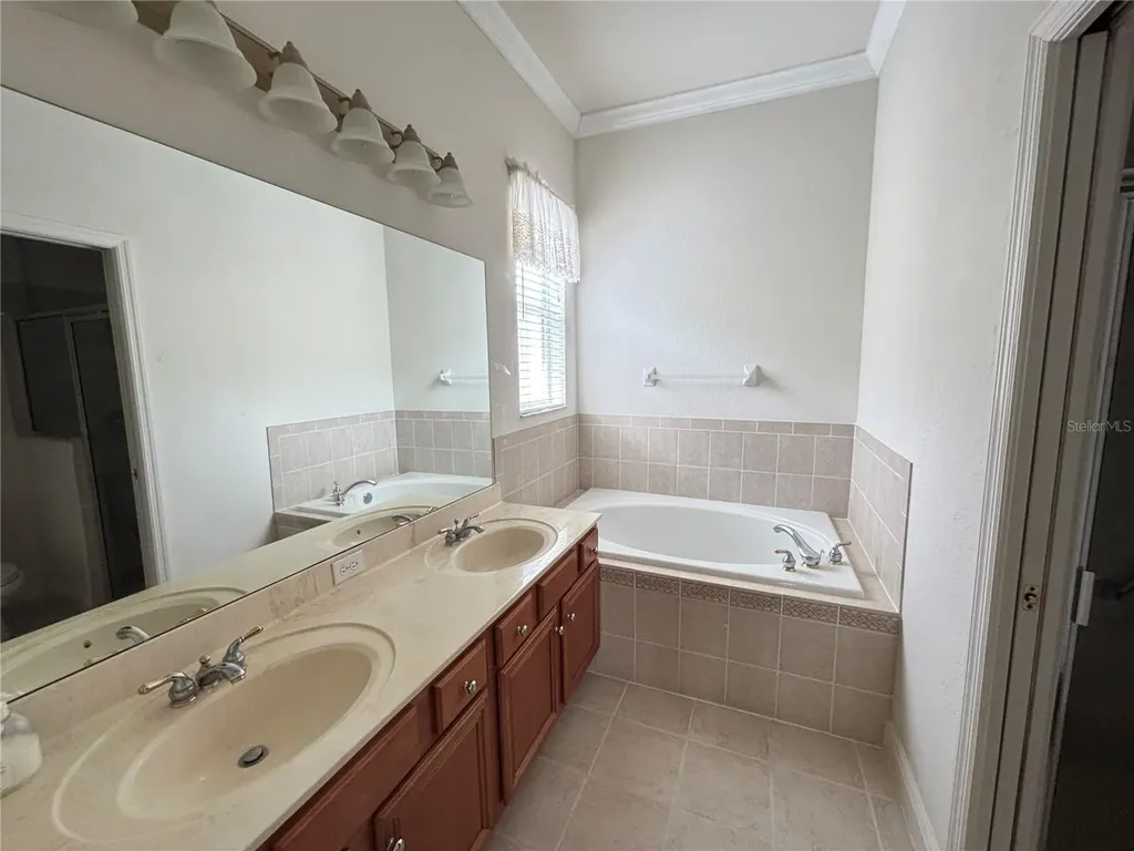9936 Cleghorn Drive San Antonio FL 33576