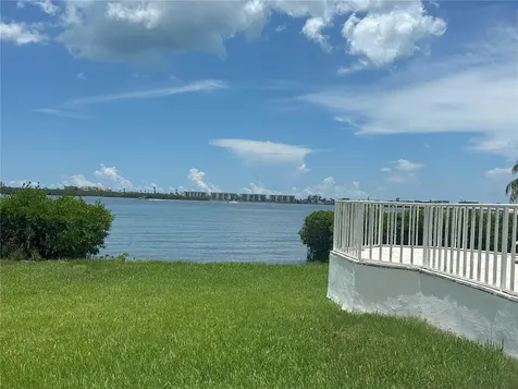 8900 Fishermens Bay Drive Sarasota FL 34231