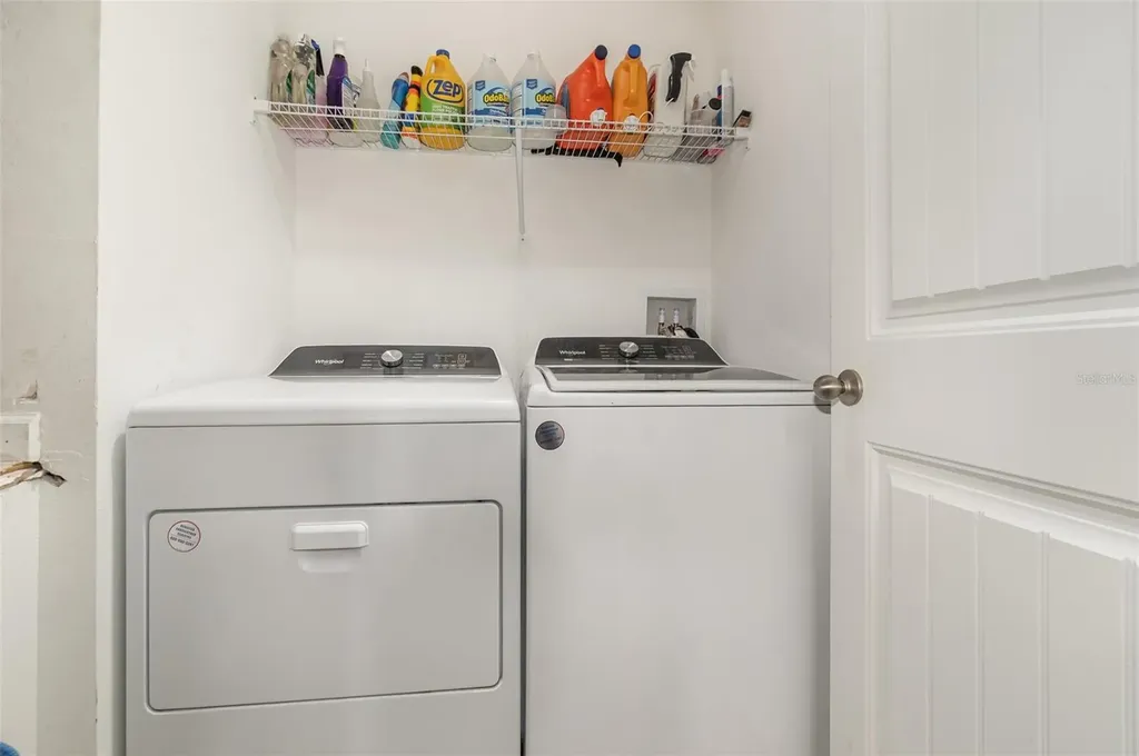 1534 Pine Street Orlando FL 32824