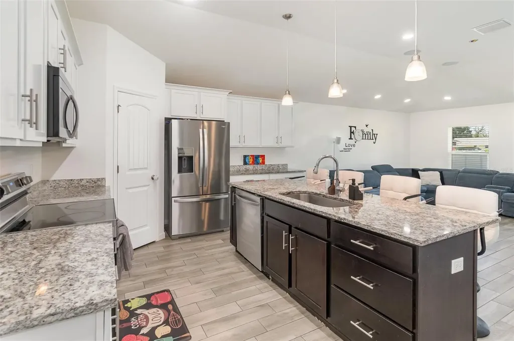 1534 Pine Street Orlando FL 32824