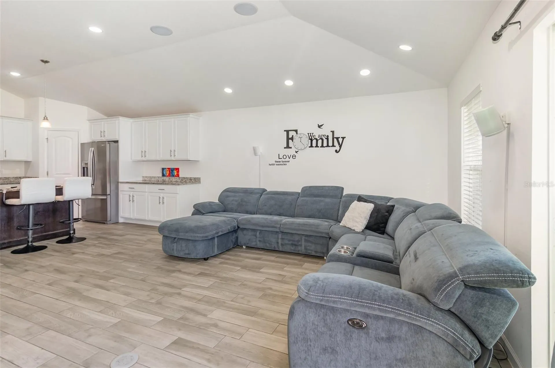 1534 Pine Street Orlando FL 32824