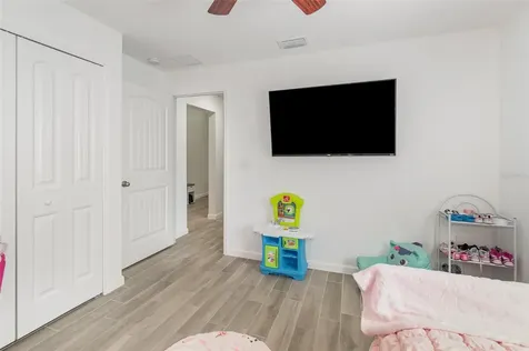 1534 Pine Street Orlando FL 32824