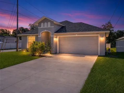 1534 Pine Street Orlando FL 32824