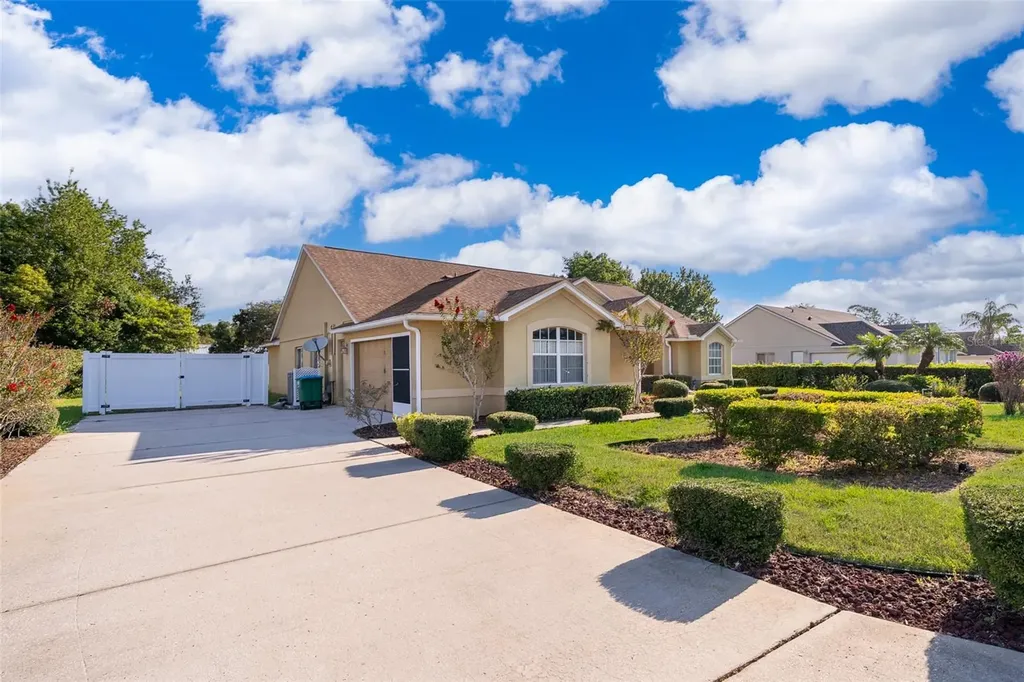 1054 Platinum Court Deltona FL 32725