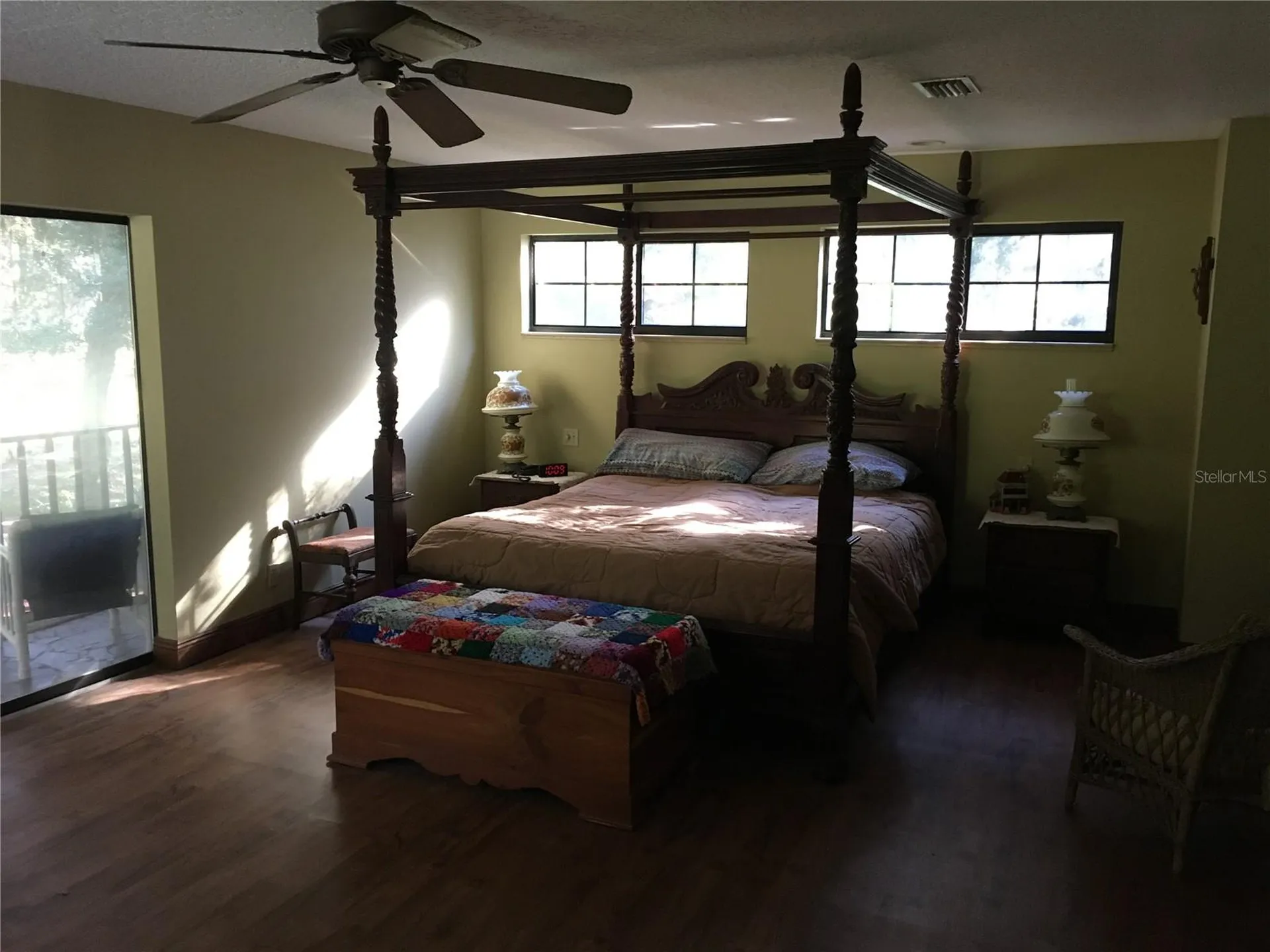 2436 Cr 416n Lake Panasoffkee FL 33538