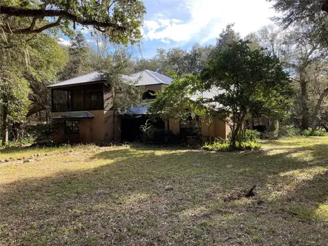 2436 Cr 416n Lake Panasoffkee FL 33538
