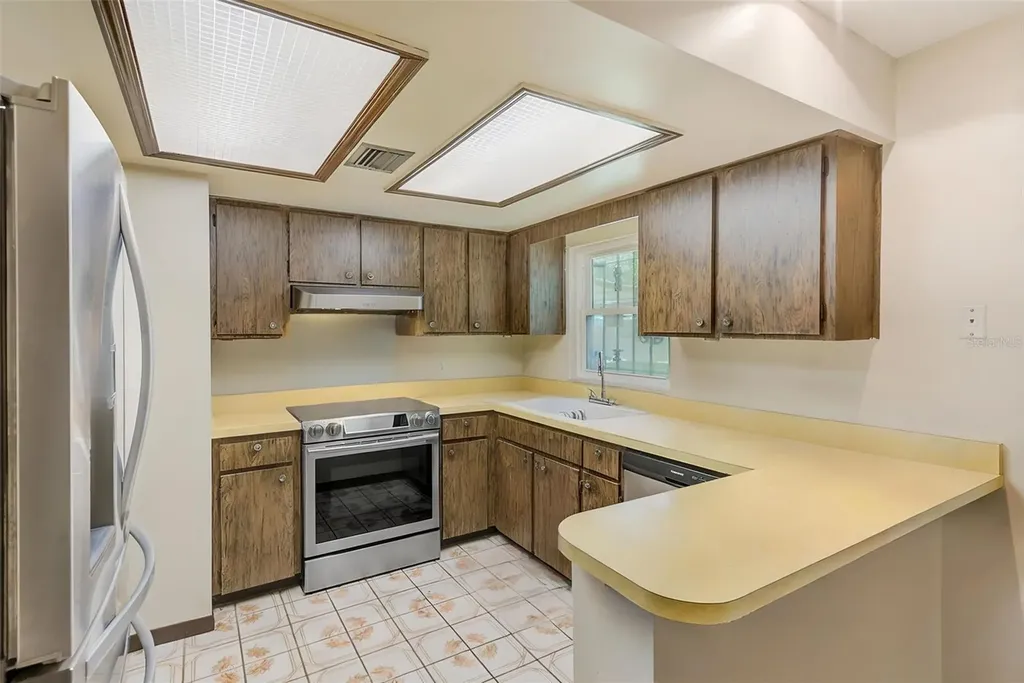 4707 E Temple Heights Road Tampa FL 33617