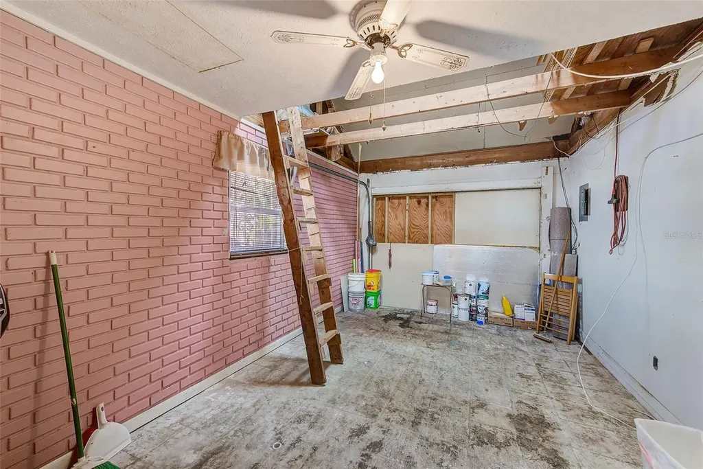 4707 E Temple Heights Road Tampa FL 33617